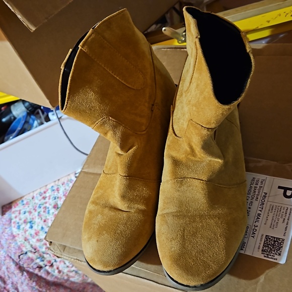 Women 8.5 Western boot - Picture 2 of 4